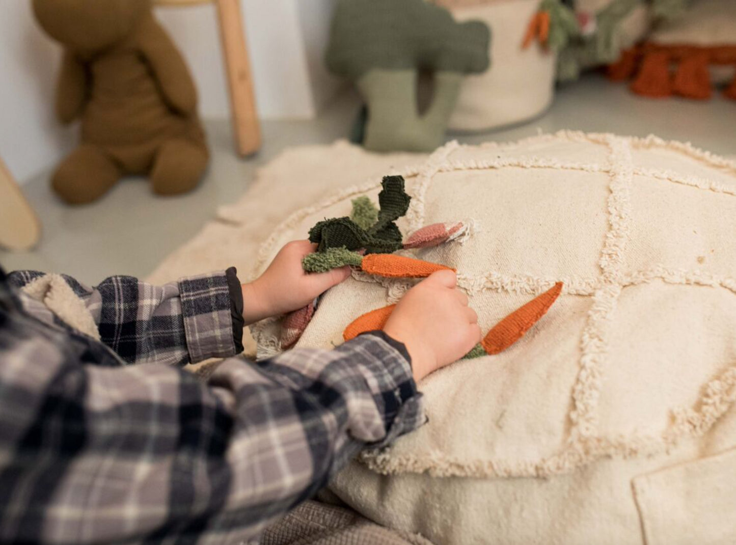 Tic-Tac-Toe Interactive Pouf