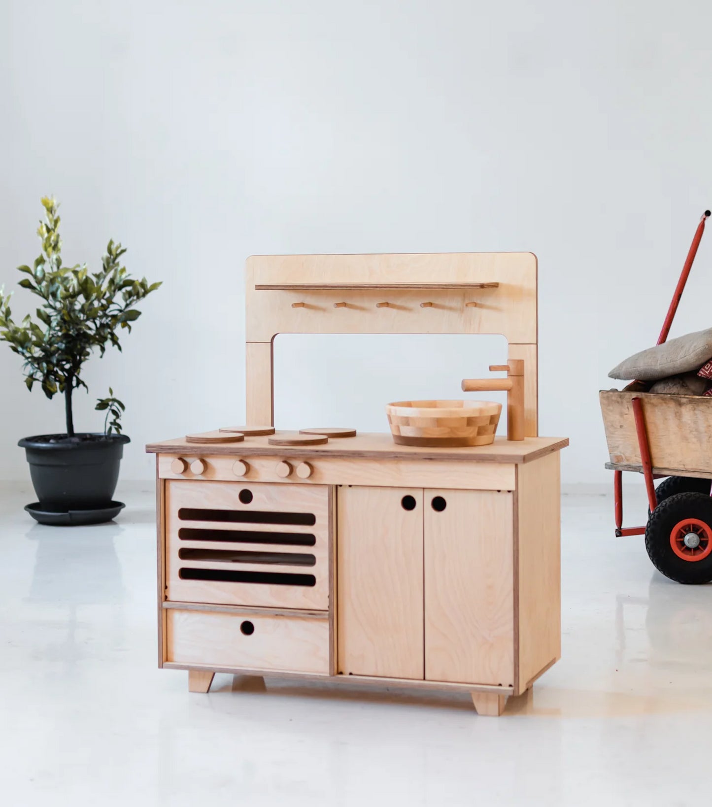 Zoe Play Kitchen (Natural)