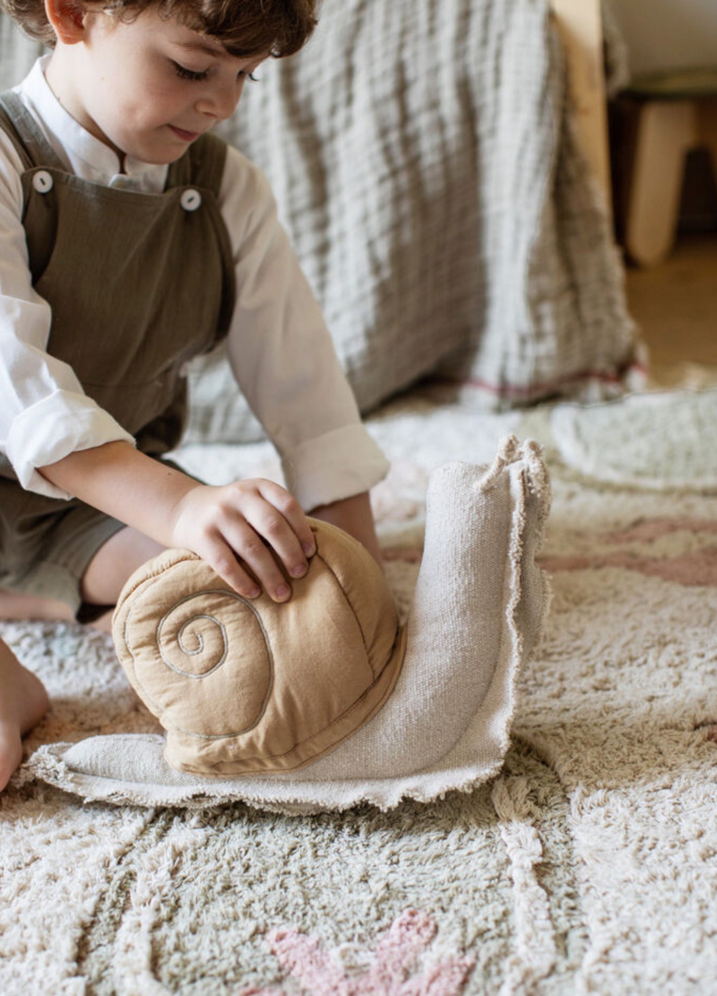 Lazy Snail Cushion