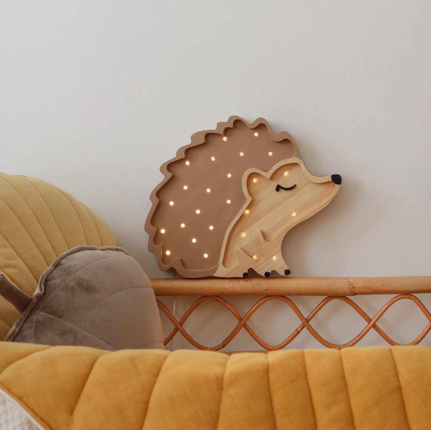 Hedgehog Lamp (Multiple Colors)