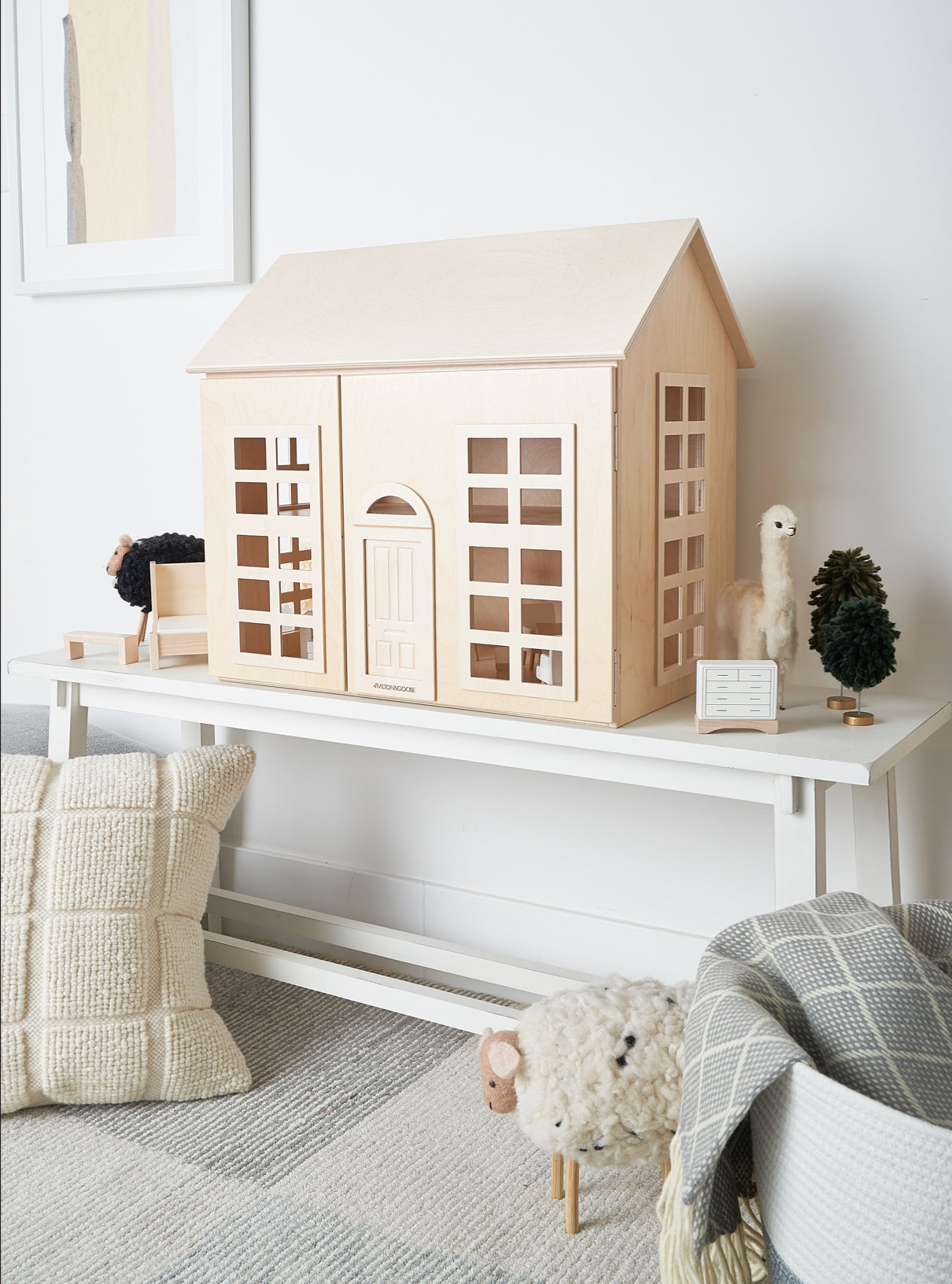 Hudson Dollhouse