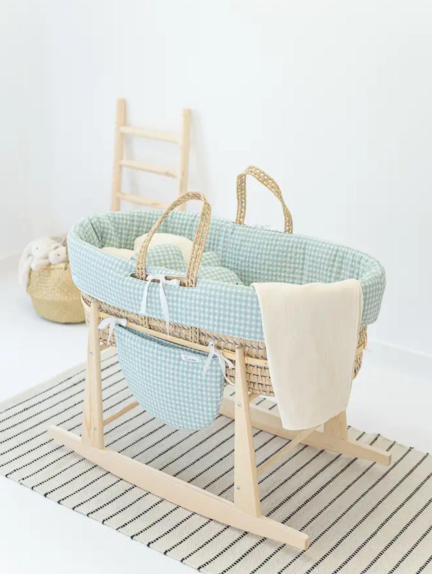 Brunilda Bassinet