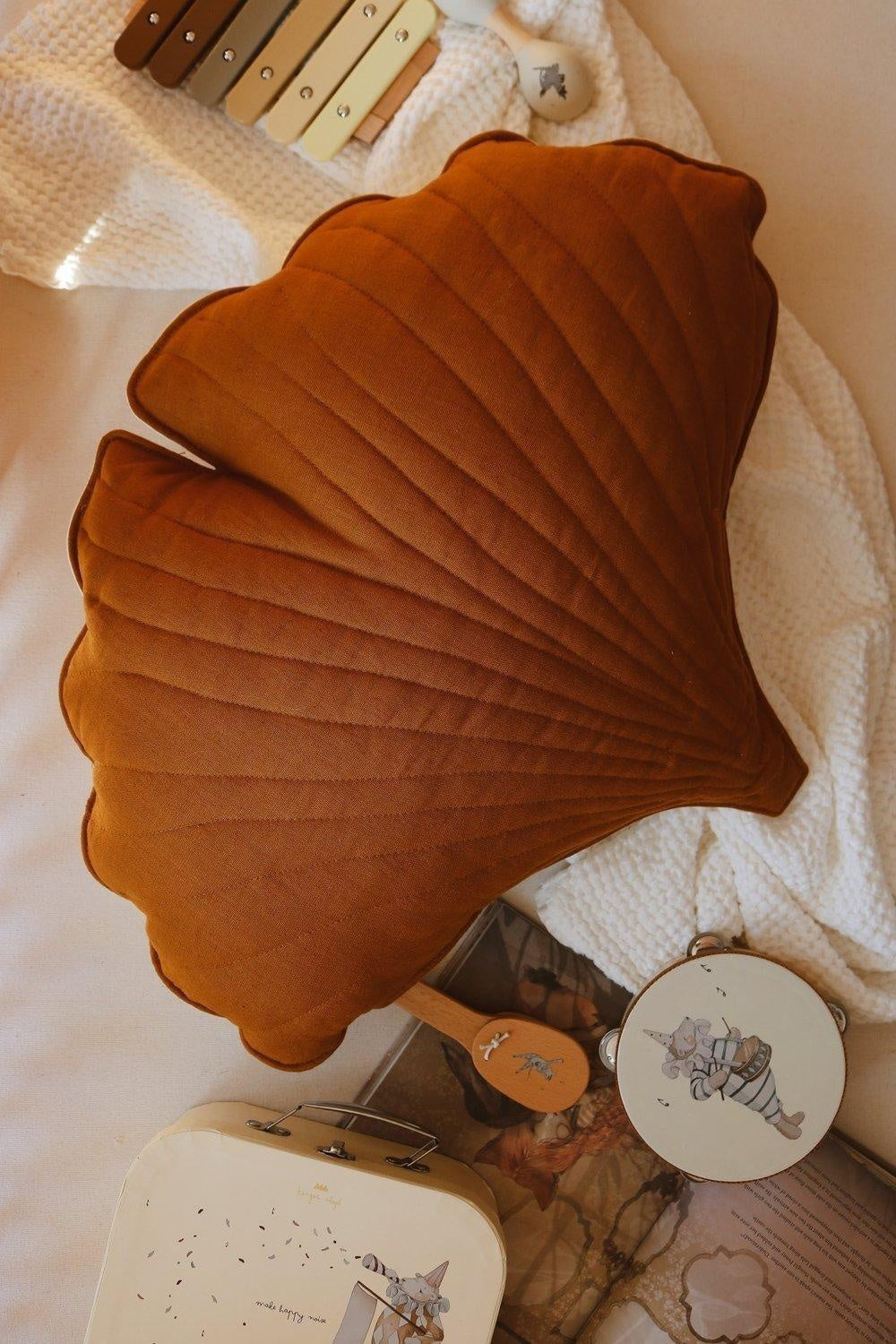 Linen Caramel Ginkgo Leaf Pillow