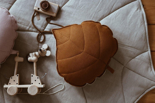 Linen “Caramel” Leaf Pillow